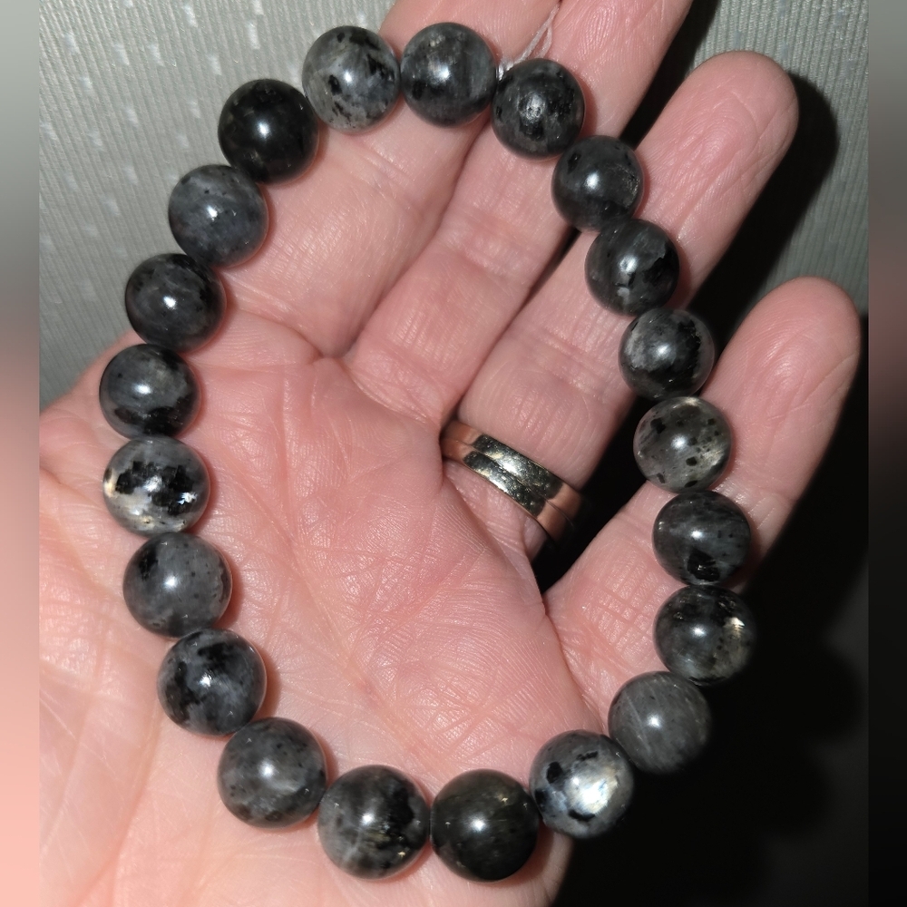 10mm Black Labradorite Larvakite Bracelet